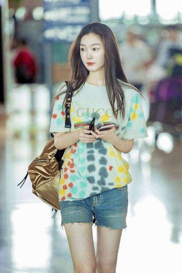 ​宋轶女神风情万种，身穿旗袍娇媚柔情，气质又不失清纯优雅