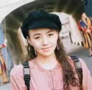 整容成瘾，变脸成习惯，可惜杨紫浪费一手好牌，毁了自己也要毁了