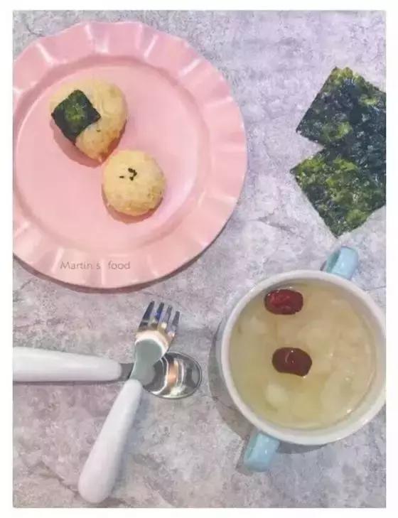 女主持人隐藏的秘密！一般人我不告诉TA。。。