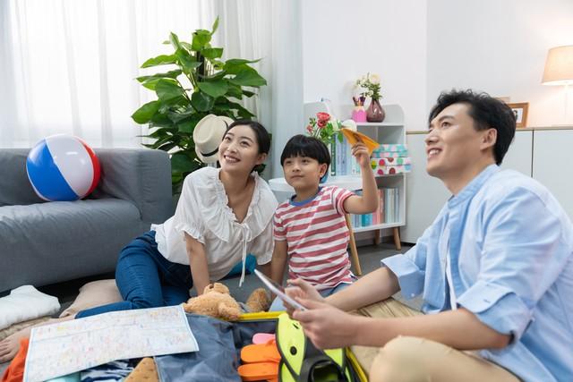 【简直炸裂】女婿给丈母娘直播洗澡，还抱着她睡觉？？