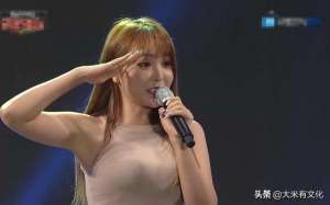 韩国女主播马尾(刷爆抖音的韩国灵魂舞者黄毛双马尾，硬是把女神洪真英跳成了伴唱)