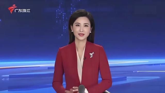 36岁珠江台美女林彬：气质不输年轻时的徐洁，早已结婚生女很幸福
