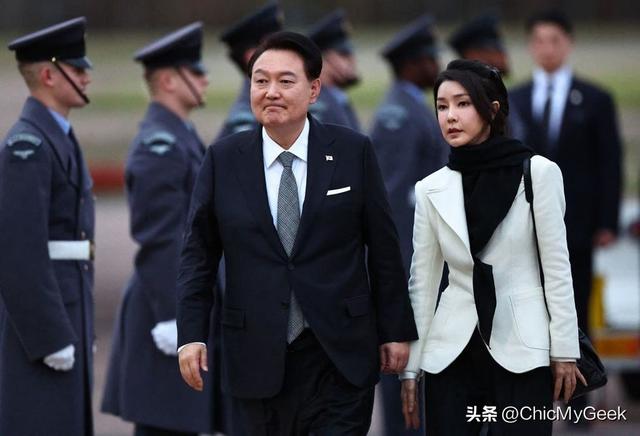 韩国第一夫人金建希与戒严令有关？52岁冻龄美貌连拜登都赞！