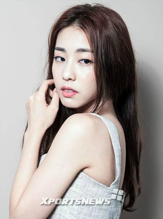 “电竞女神”赵恩静 这个韩国女孩真不一般