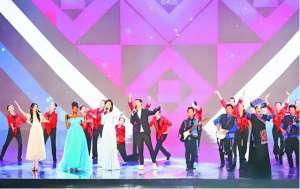 唱歌女主播排行榜(华语乐坛十大“殿堂级”女歌手：韩红进不了前五，王菲屈尊第二)