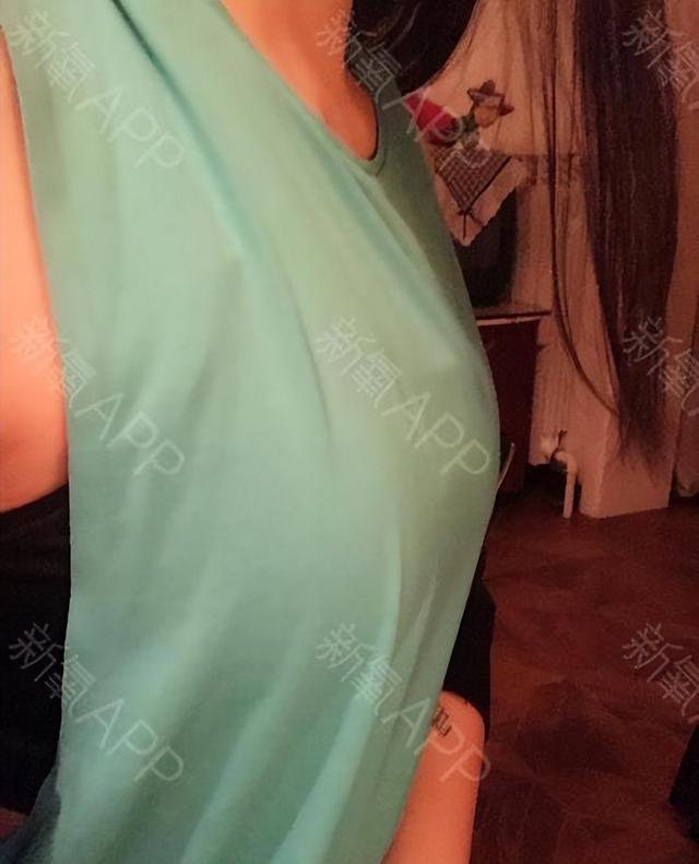 电视台上演内衣消失术,女主播们露球播报,观众每天准时收看!