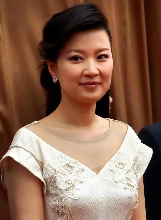 东方卫视10位美女主持人，陈辰、冯琳、司雯嘉，你喜欢哪位主播