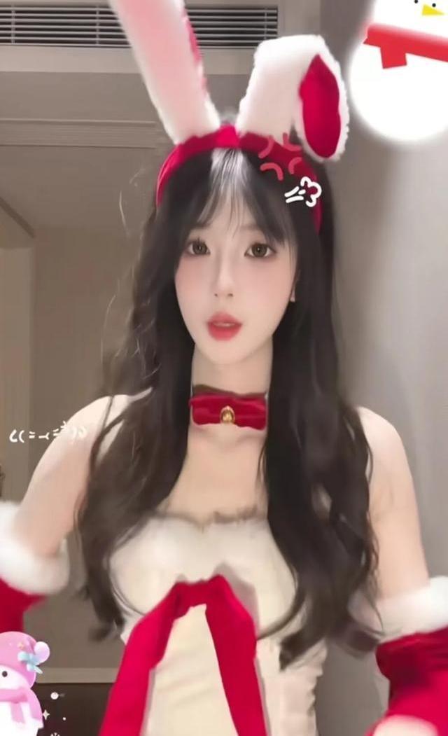 李明德误发和女主播聊天截图后秒删，女主播账号曝光，清纯可爱！