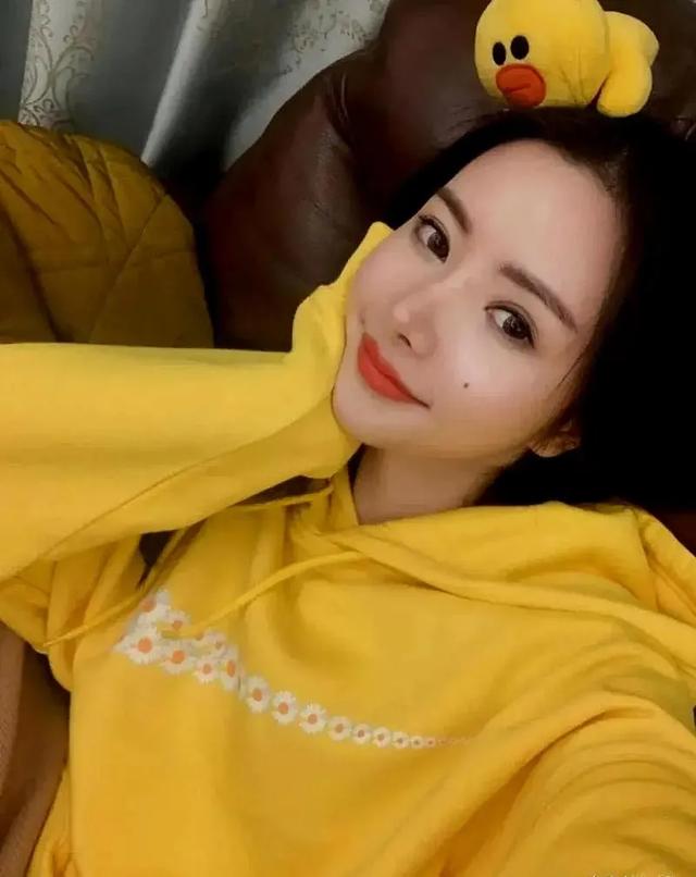 韦雪:从洗头小妹到直播带货女王,她的逆袭之路