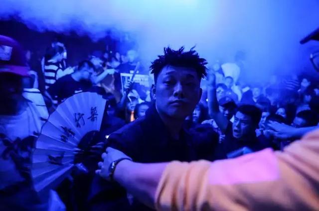 野狼disco火了，“老舅”董宝石：把俺的节奏放在俺的大火炕上