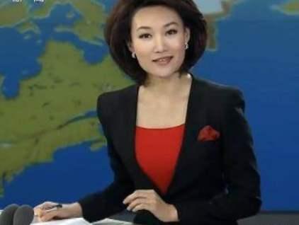 央视女主播李梓萌为显端庄大方戴14年假发，摘下假发的她像张曼玉