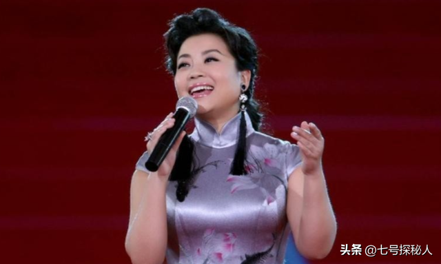 身材丰满、形象出众的四位女歌唱家,你会最喜欢谁呢?