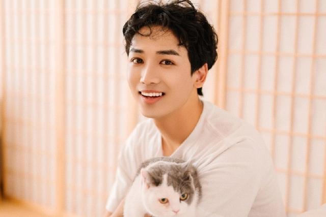 比女生还会撒娇的星座男，内心住着一位小公主，还懂得哄人