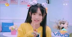 网络女主播石雪婧(90后夏日甜心的直播好天马行空，鬼知道她们经历了什么)