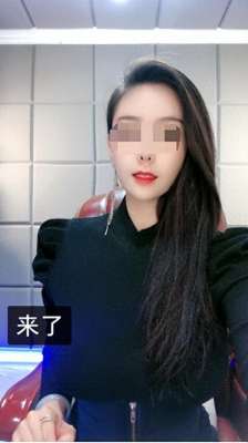 女主播直播日狗(快手网红兔兔陪睡门6万块一夜未婚夫一怒曝光聊天记录)