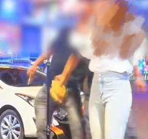 打女主播的屁屁视频(晋江男子拍打残疾女主播屁股被拘留律师称或涉嫌猥亵他人)