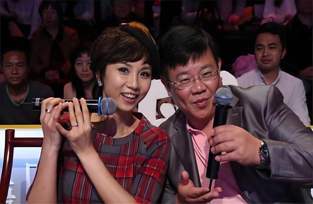 47岁肇庆美女李静雯：今日关注走红，12年事业低谷换女儿童年快乐