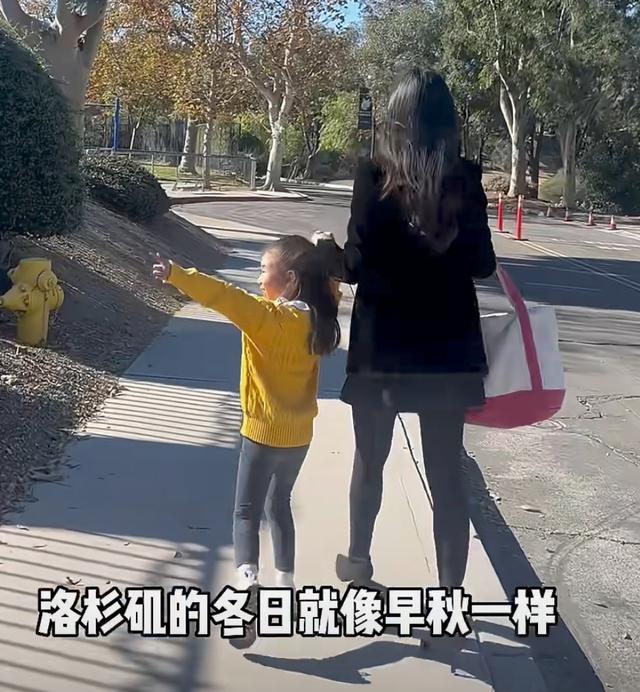 主持人温雅晒三胎满月照，美国豪宅曝光，5岁女儿也在正脸好漂亮