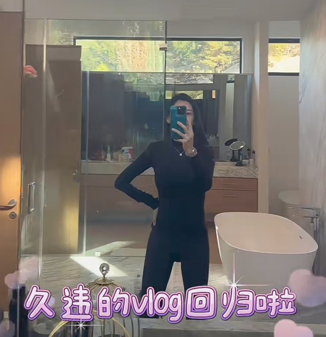 主持人温雅晒三胎满月照，美国豪宅曝光，5岁女儿也在正脸好漂亮