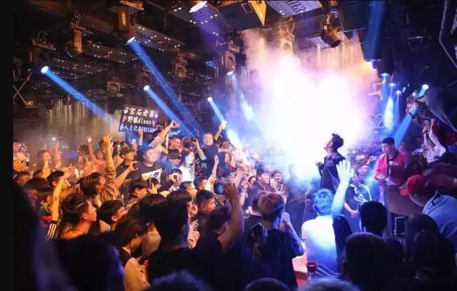 野狼disco火了，“老舅”董宝石：把俺的节奏放在俺的大火炕上