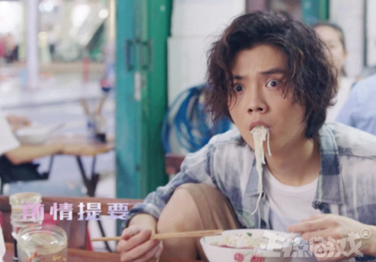 腾讯把穿越火线拍成了沙雕剧？女主开枪爆头队友，像极了当年的你