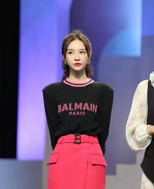 雪梨上脱口秀再提王思聪,昔日小模特,如今已是百亿身家的女老板