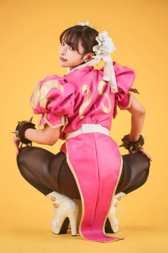 日本妹子COS春丽和不知火舞太还原,玩家表示:3D区用不上了