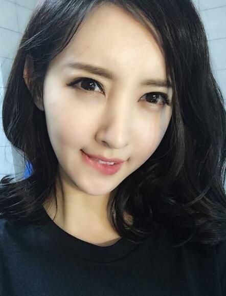 王思聪后宫颜值最高女主播申仙娥，扭一段大家感受下！