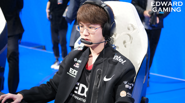 LOL永久道具宝箱比惨大会来袭!欧皇开出159元女主播,非酋:酸了