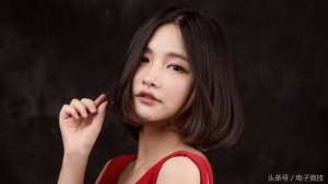 miss女主播(LOL女主播Miss晒照片，配文在座的都是xx｜悦竞有料)