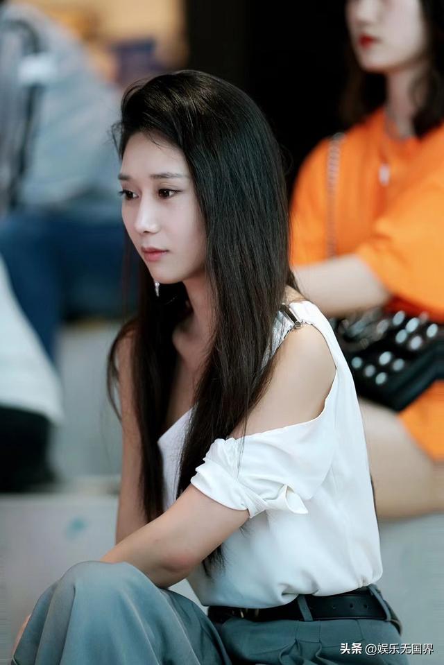 四川电视台15位美女主持人，颜值与才华并存