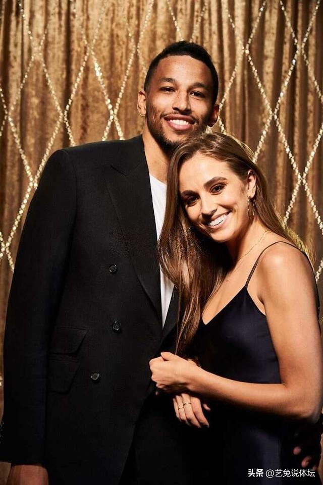 酒店服务员,摇身一变成“NBA最美女主播”,让杜兰特爱而不得