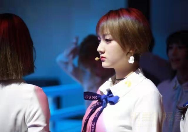 还记得《二十不惑》里的大宝董思怡吗?她瘦下来竟然这么美