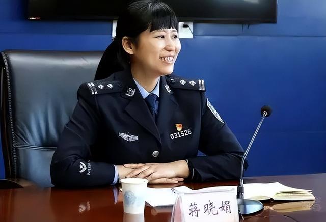 16年前,汶川女警揭衣露乳哺育9婴,归来连升四级,如今怎样了?