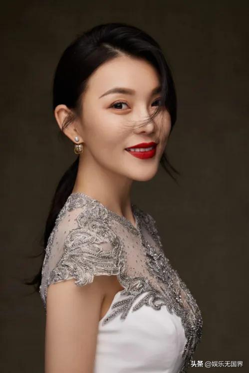 四川电视台15位美女主持人，颜值与才华并存