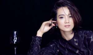 朱丹 爱上女主播(朱丹的5段情史：26岁闪婚闪离，曾任陶喆“小三”，胡歌竟是过客)