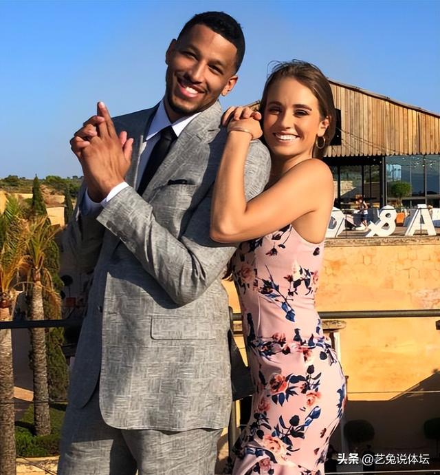 酒店服务员,摇身一变成“NBA最美女主播”,让杜兰特爱而不得