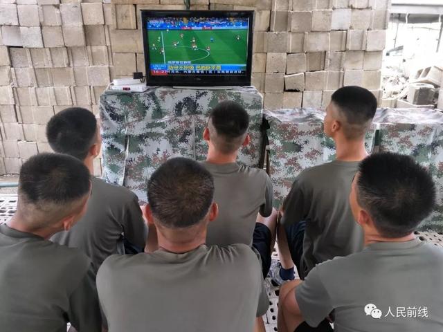 「关注」大开眼界！野外驻训的兵哥哥原来这么会玩