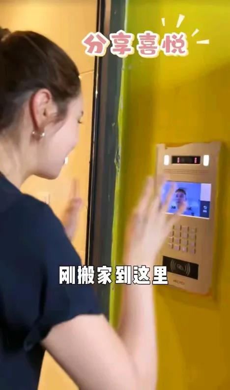 韩国女星李多海定居上海，直播带货若热议：是机遇还是挑战