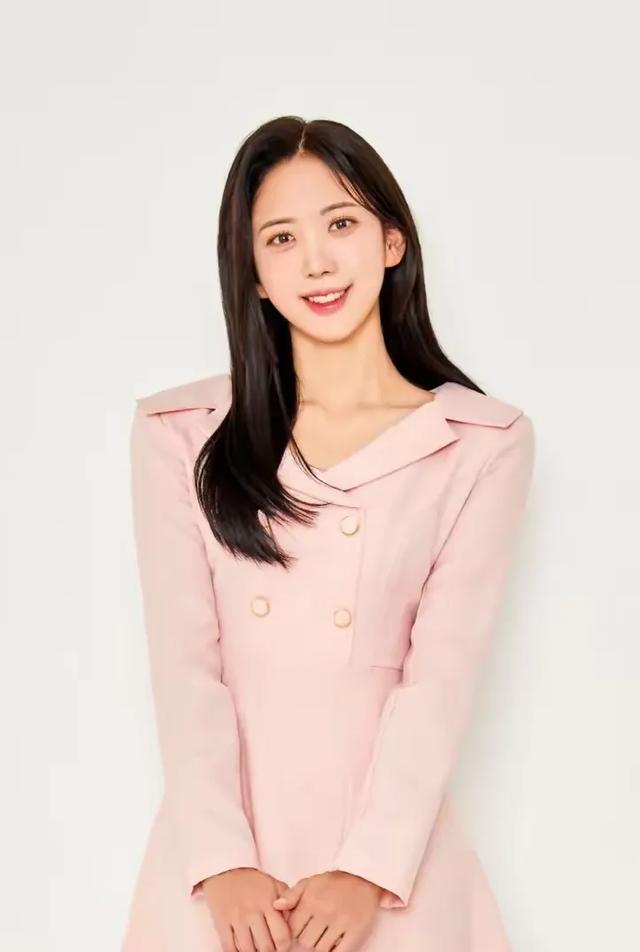 韩国女主播吴尤安娜：17页遗书揭露行业黑幕，前辈霸凌真相大白！