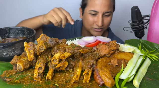 拥有百万粉丝的 YouTube 主播，花了两年戏耍全世界