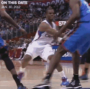 13年前今天：格里芬死亡骑扣帕金斯 本尊视其为生涯印象最深扣篮