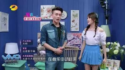 90后夏日甜心的直播好天马行空，鬼知道她们经历了什么