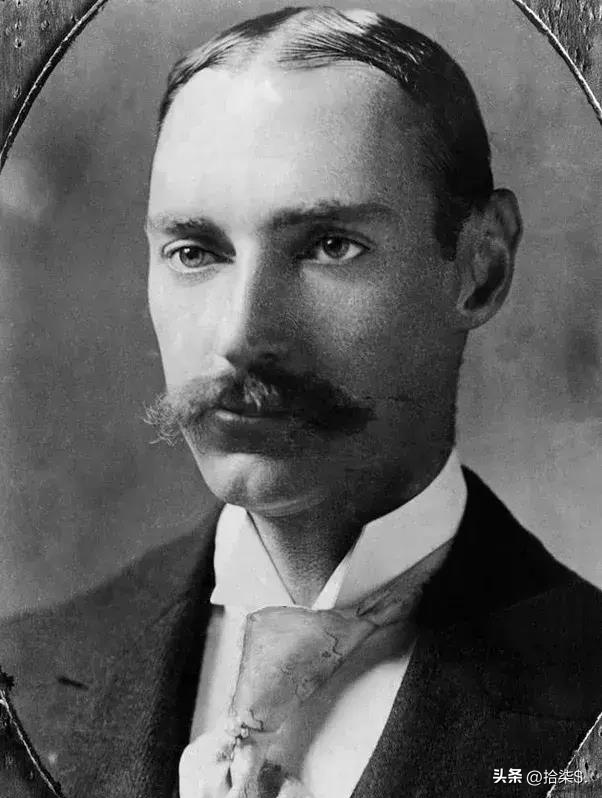 “不堪入目”老照片：日本男女赤裸共浴，喂奶忘记系扣子的妇女