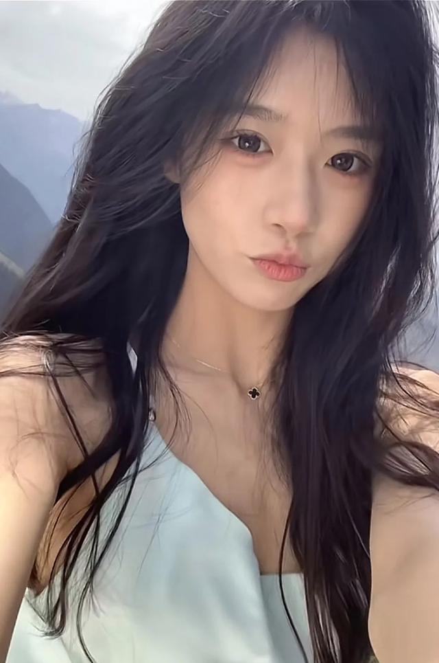 网红深扒，今日出镜：MI老师，是小朱吖，花碎花，sunny，小思思