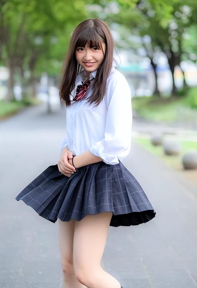 藤本万梨乃，日本美女表情包主持人