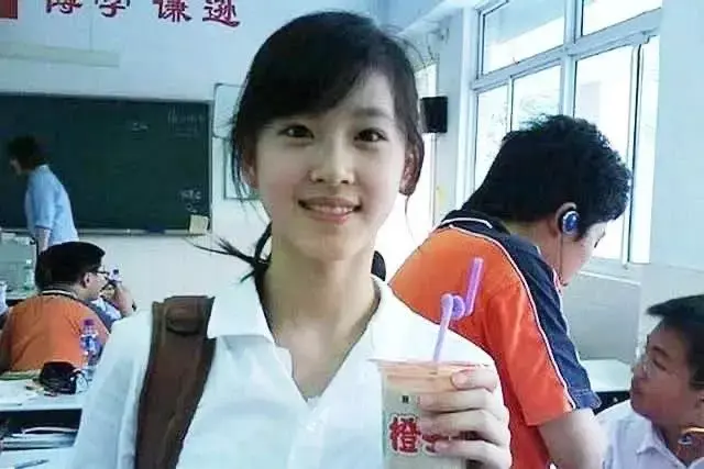 三个网红的十年：罗玉凤、奶茶妹、天佑他们怎么样