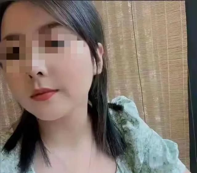 正义主播私生活混乱？2个月不堪关系曝光！网友：人设崩塌