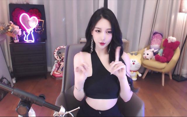 招嫖、耳骚，斗鱼的女主播有多野？