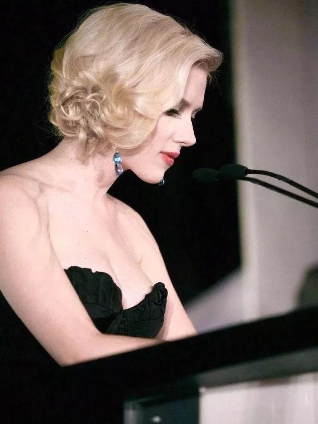 性感是她所有优点里，最微不足道的一个